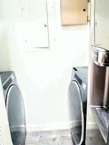 Building Photo - 1743 Village Blvd