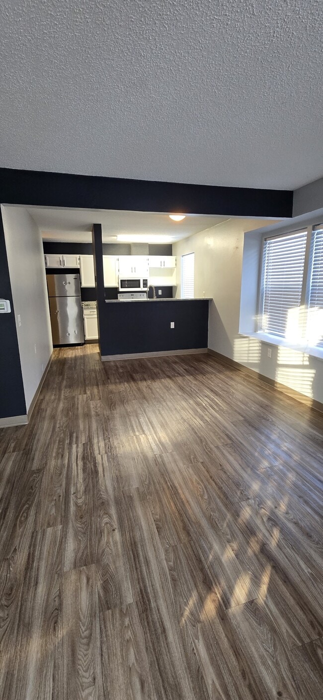 Building Photo - 261 Frenn Ave