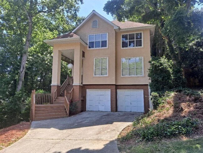 Primary Photo - 2431 Coosawattee Dr NE