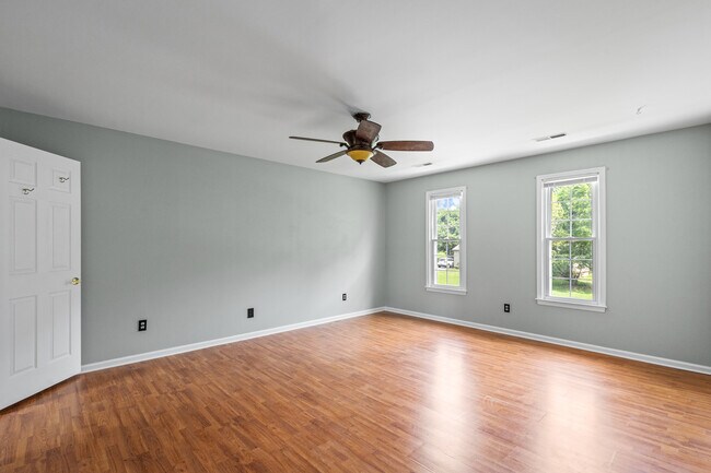 Building Photo - 1114 Collingwood Dr