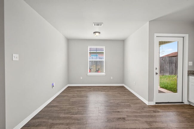 Building Photo - 13260 Willow Oak Cir