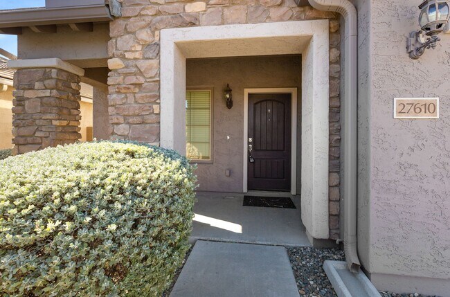 Building Photo - Gorgeous 4 Bedroom Home in Phoenix!