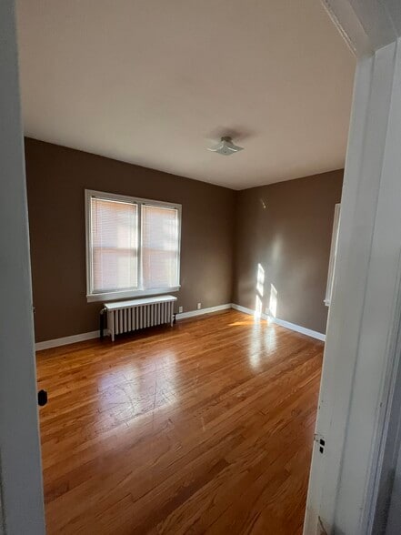 Building Photo - 5247 Geneva Ave N