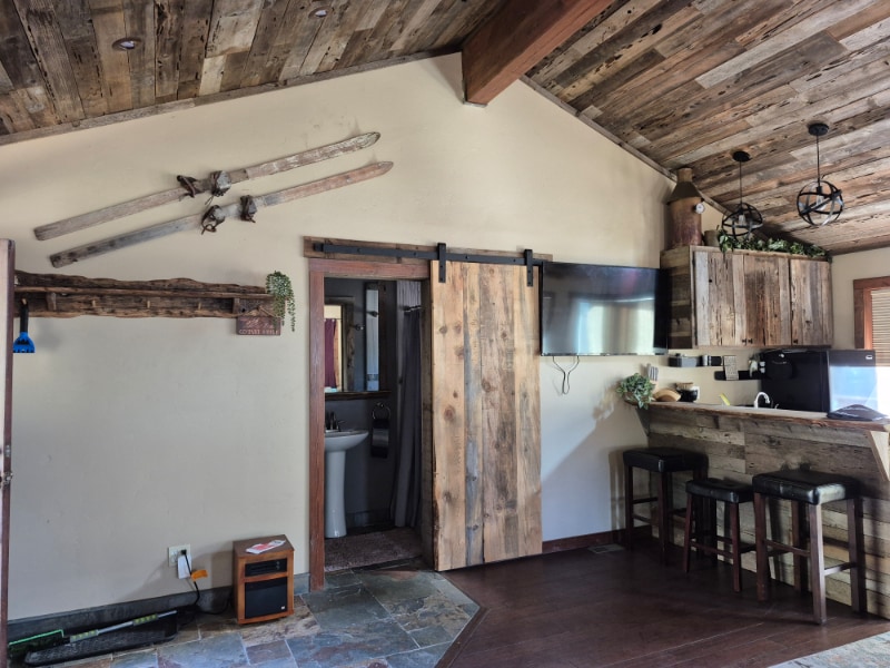Building Photo - 1115 Mulberry Dr