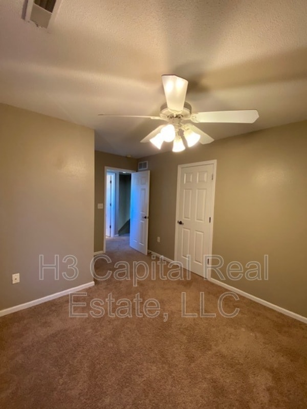 Building Photo - 621 Titan Dr