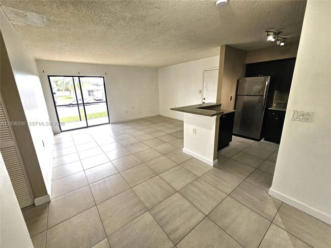 Building Photo - 19760 SW 103rd Ct