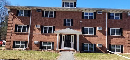 Building Photo - 74 Leonard Rd