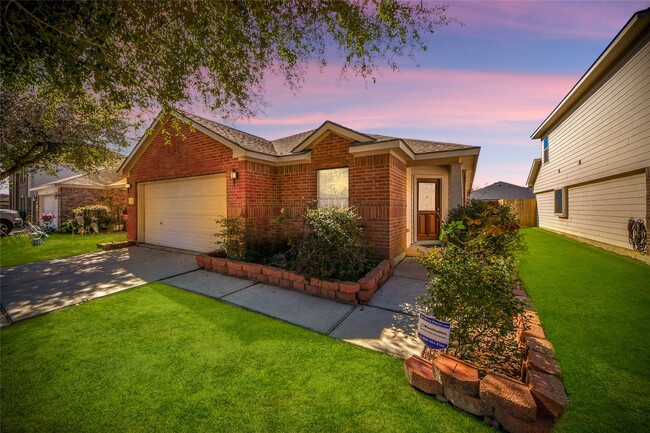 Building Photo - 2731 Gorki Park Dr