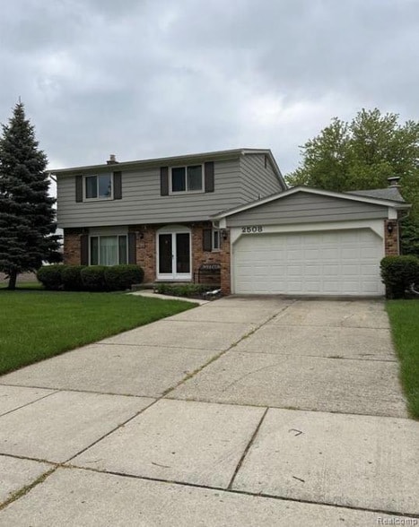 Building Photo - 2508 Coral Dr