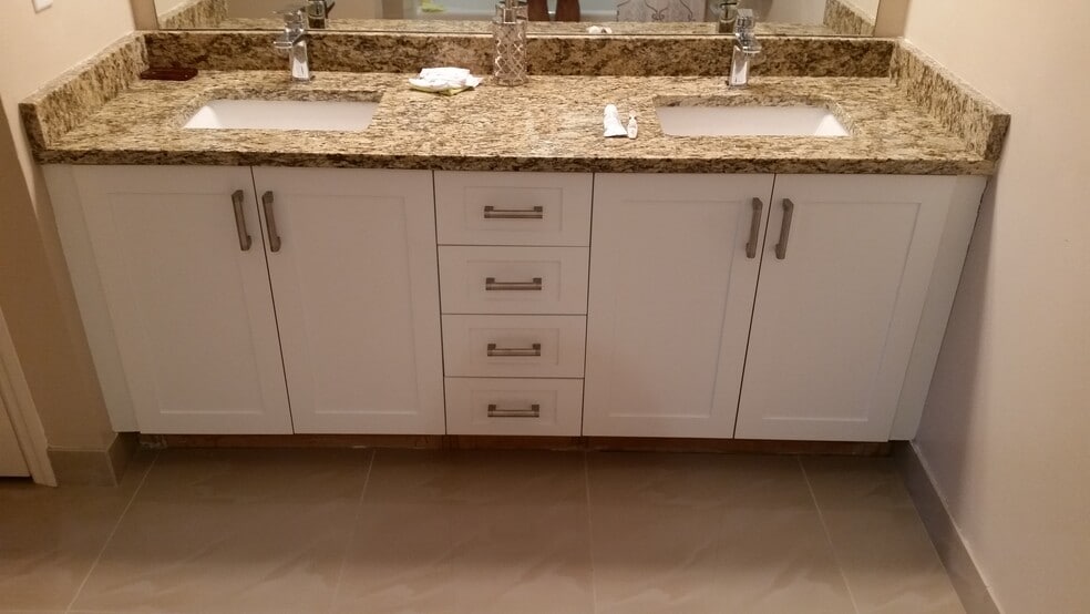 Master Bathroom 1 - 5035 Harmony Circle