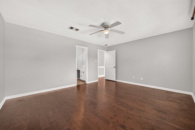 Building Photo - 6419 Paso Del Sol Dr