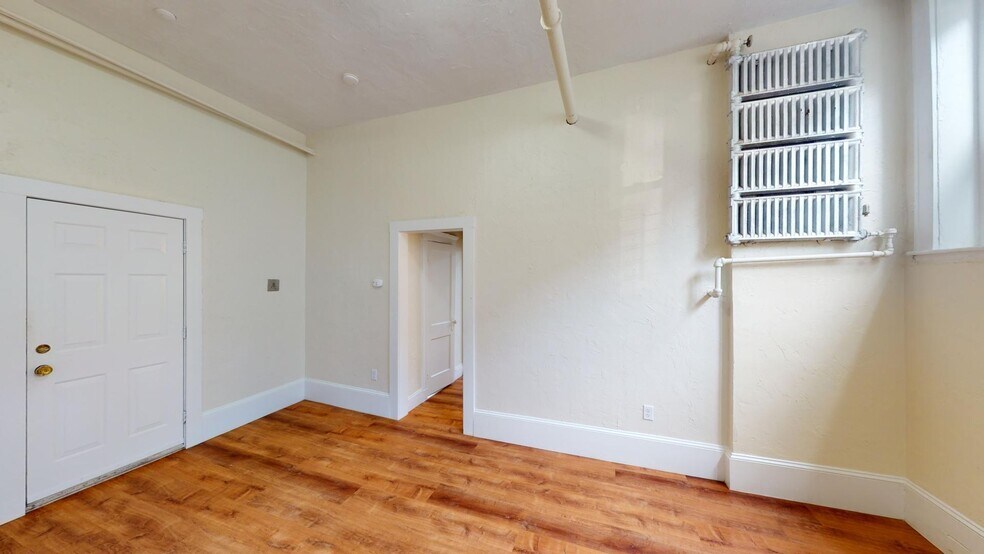 Building Photo - 85 Brainerd Rd