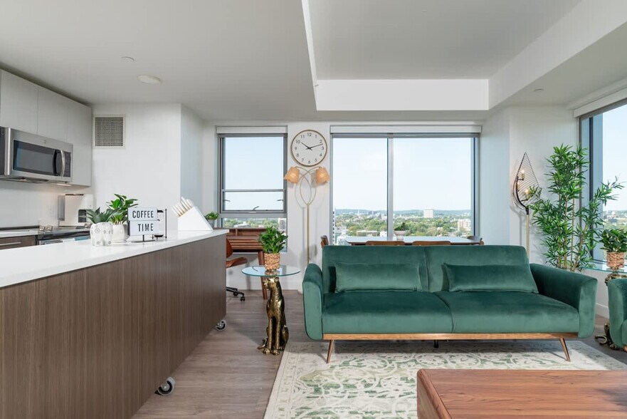 Building Photo - 425 Massachusetts Ave