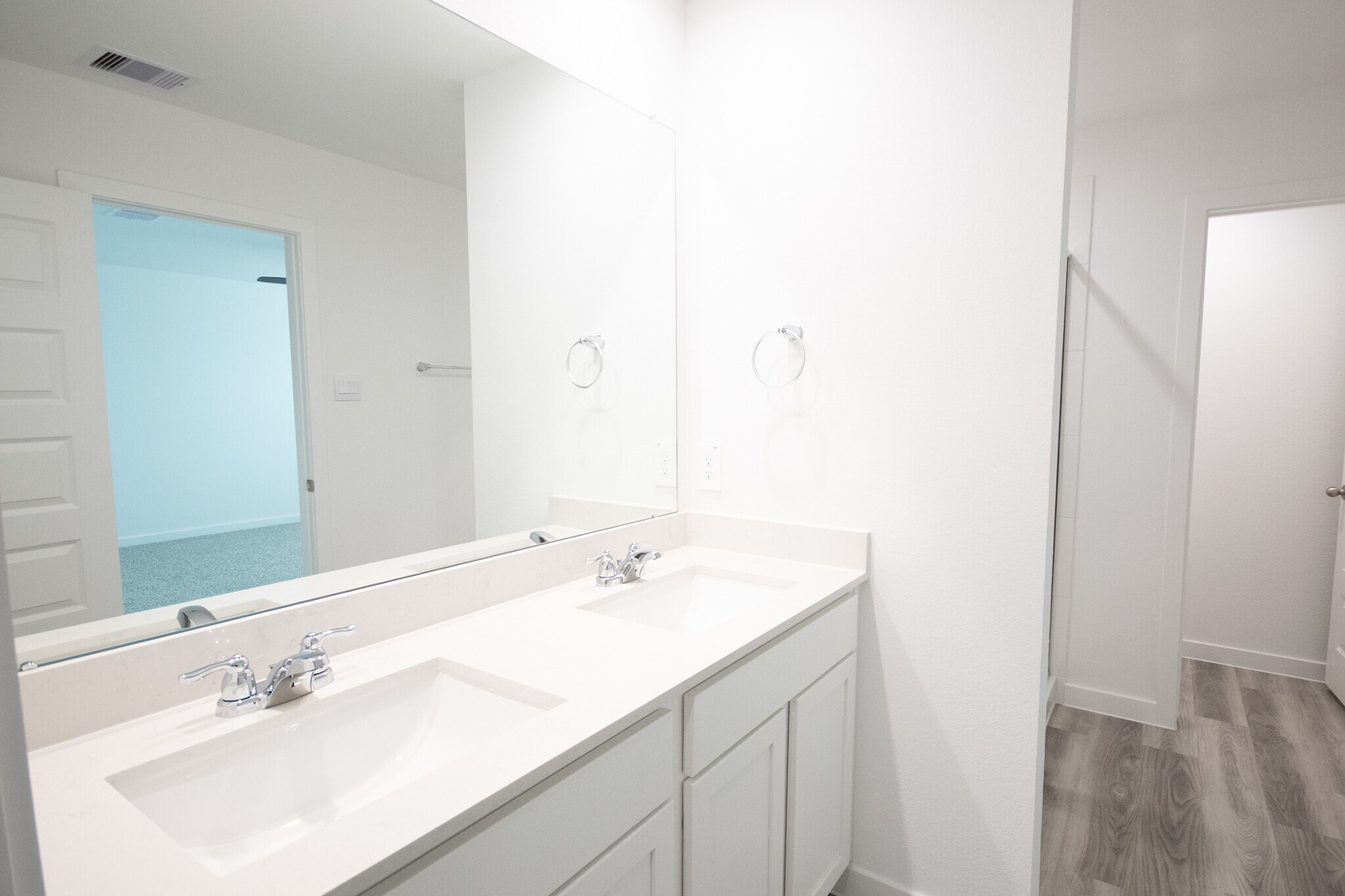 Building Photo - 10217 Berkeley Springs Trl