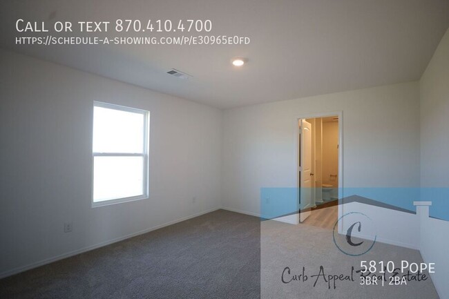 Building Photo - 5810 Pope-