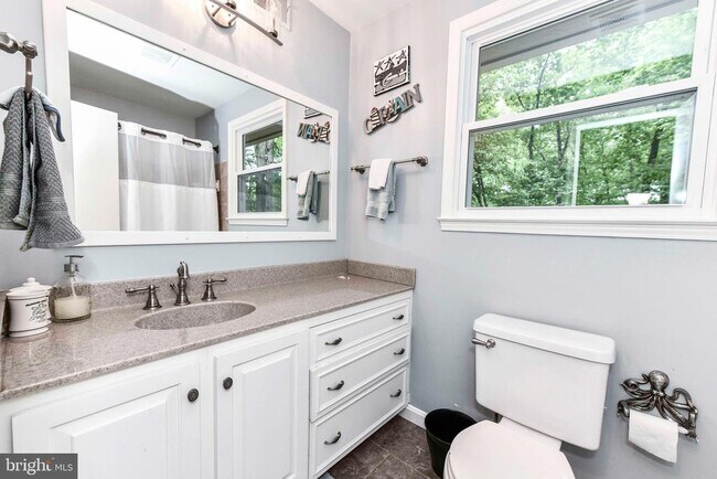 Building Photo - 10428 Collingham Dr
