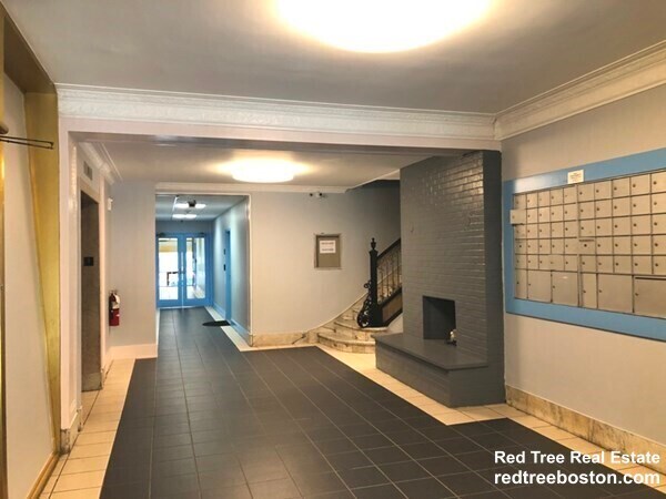 Building Photo - 475 Commonwealth Ave