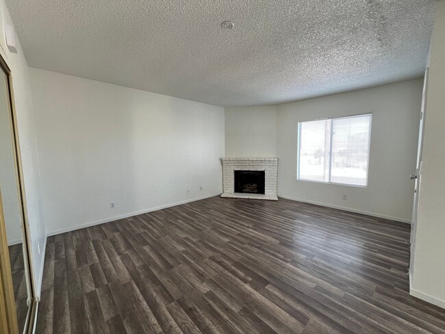 Building Photo - 6942 Appleton Dr