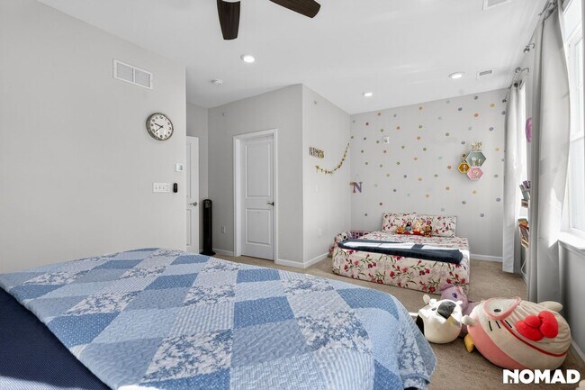 Building Photo - Charming 3BR Townhome in Highland Park