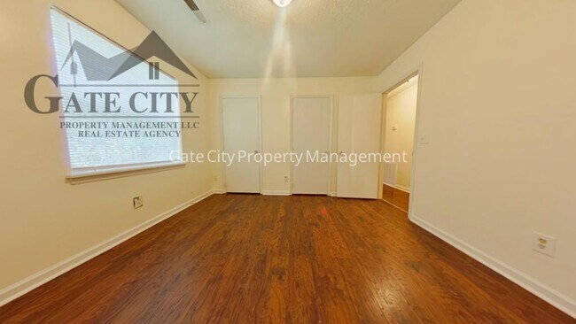 Building Photo - 5661 Hornaday Rd