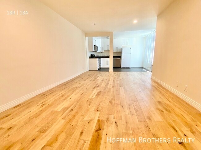 Primary Photo - 402 S Berendo St