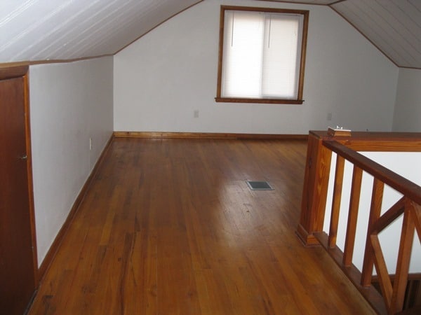 Building Photo - 14999 Lincoln Ave