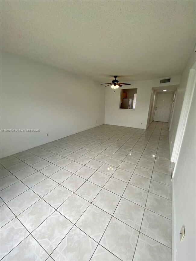 Building Photo - 8740 N Sherman Cir