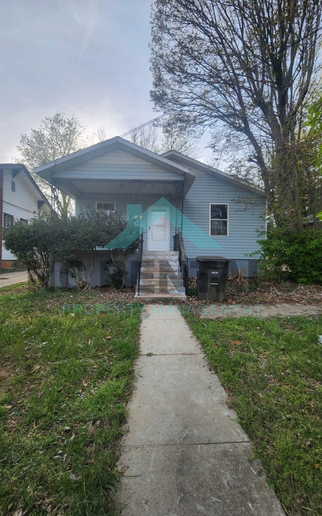 Building Photo - 114 N Jackson Ave