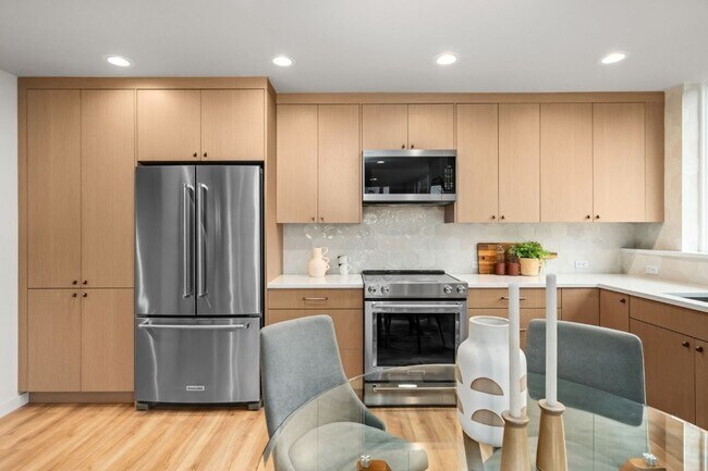 Building Photo - 2bd/1.75ba Seattle Home
