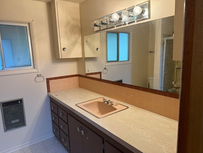 Building Photo - Hunter - Anderson Road