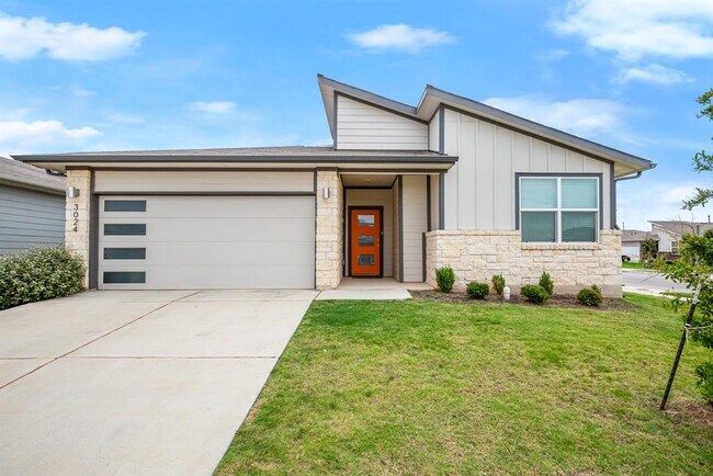 Building Photo - 3024 Egan Dr