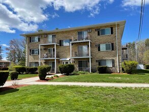 Building Photo - 379 Huse Rd