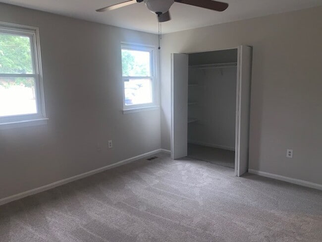 Building Photo - 3 Bedroom Townhome - Glen Burnie