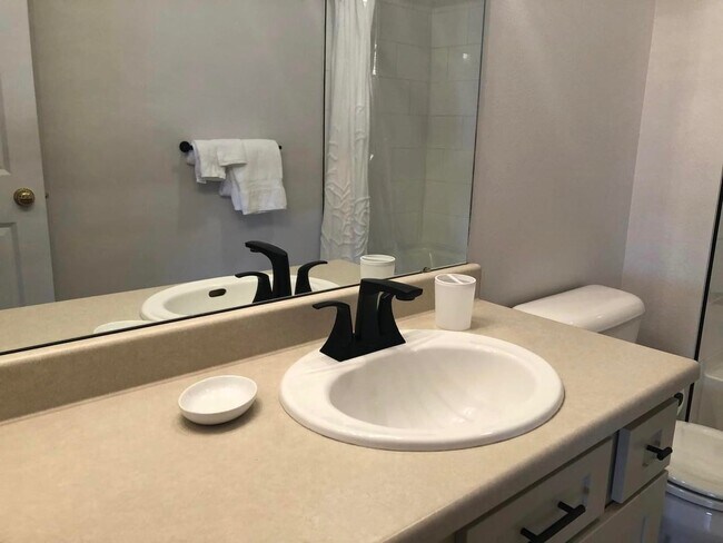 Building Photo - 3505 Fallon St