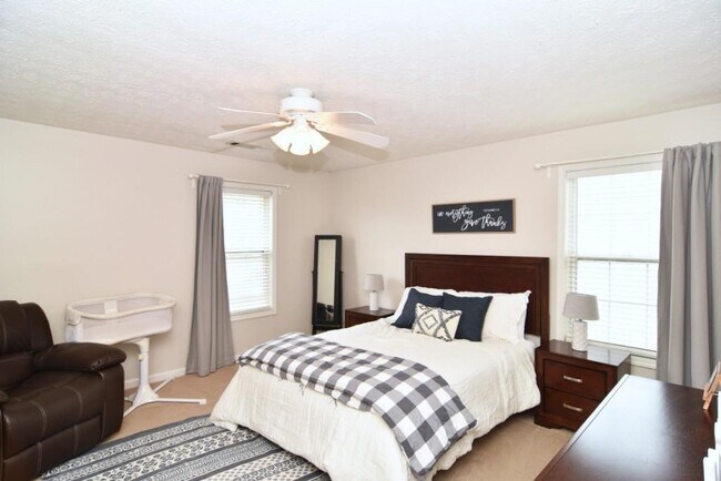 Building Photo - 13361 Harpley Ct