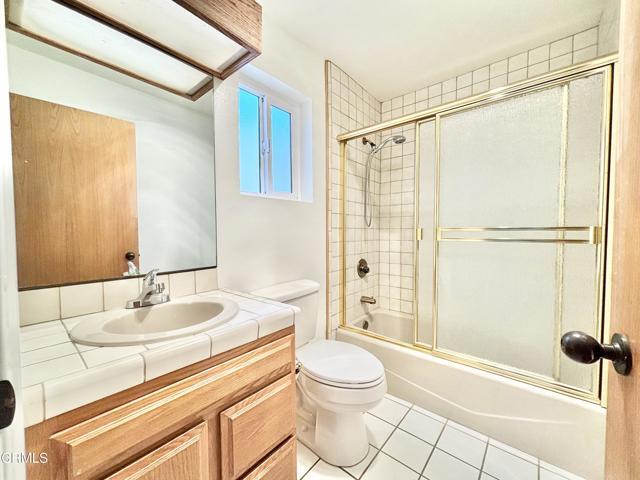 Building Photo - 272 Cahuenga Dr
