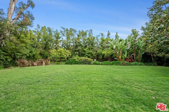 Building Photo - 1027 Acanto Pl