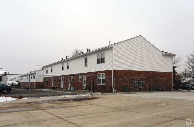 Building Photo - 1017-1041 N Jefferson St