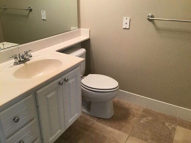 Building Photo - 11938 Charlton Ln