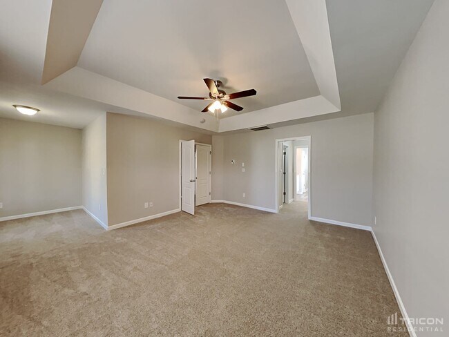 Building Photo - 645 McCarthy Dr