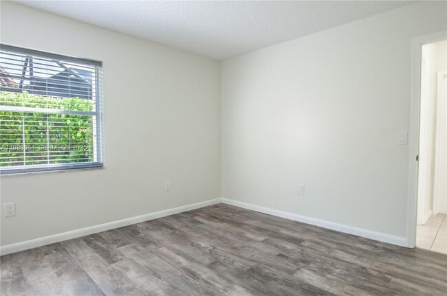 Building Photo - 7440 NW 65th Ln