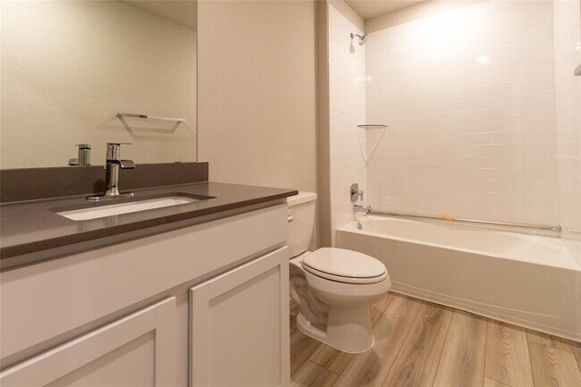 Building Photo - 325 Coda Xing