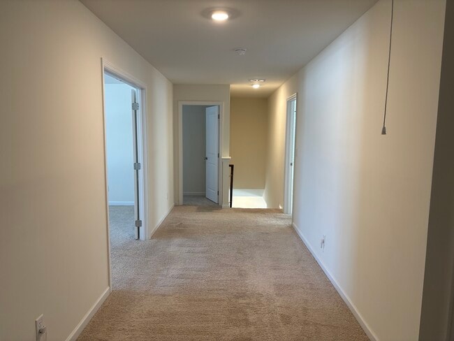 Building Photo - 4045 Bentwood Cove Dr