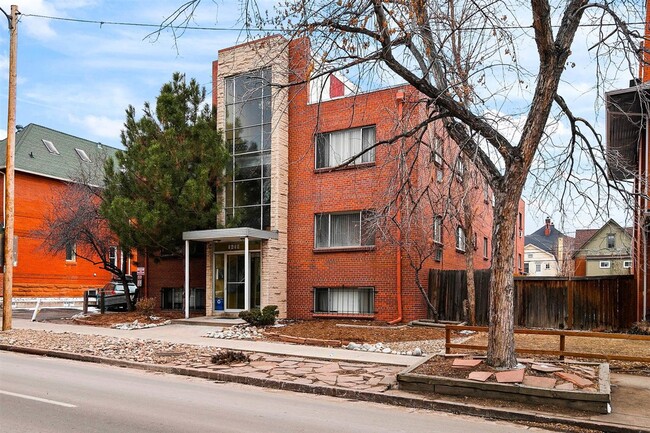 Building Photo - Capitol Hill Gem: 1-Bedroom Near the Park