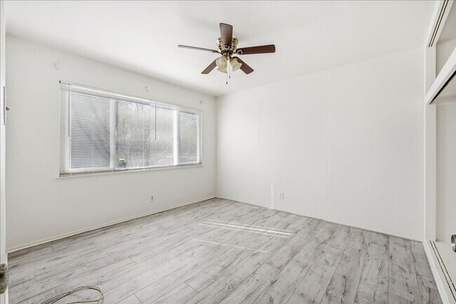 Building Photo - 3333 Alta Arden Expy