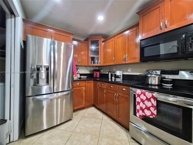 Building Photo - 10904 SW 72nd St