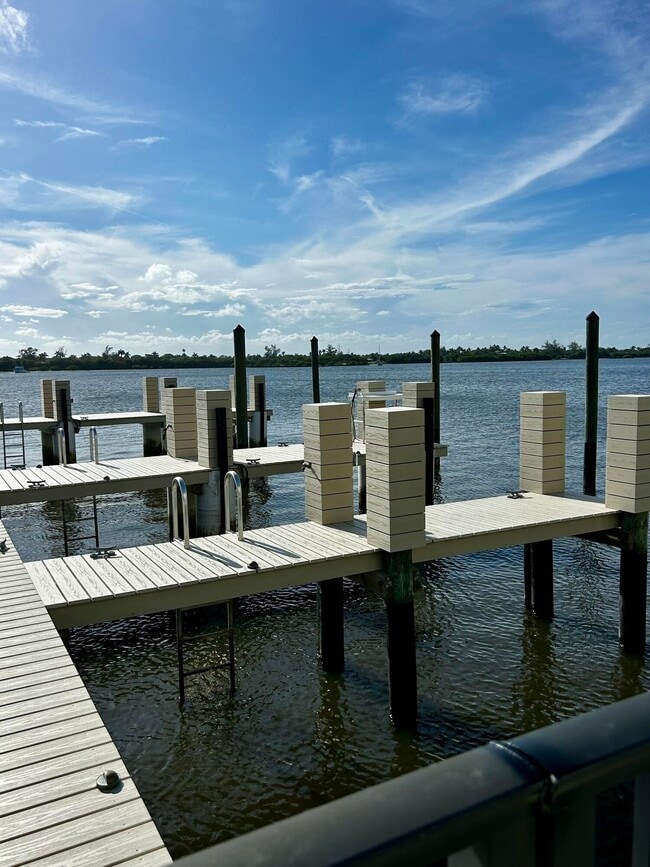 Building Photo - 2840 S Ocean Blvd