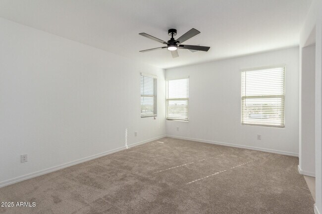 Building Photo - 14643 W Sand Hills Rd