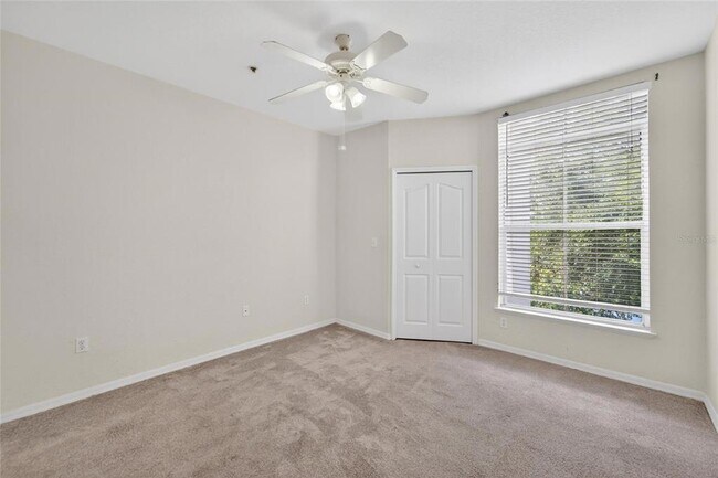 Building Photo - 5611 Legacy Crescent Pl