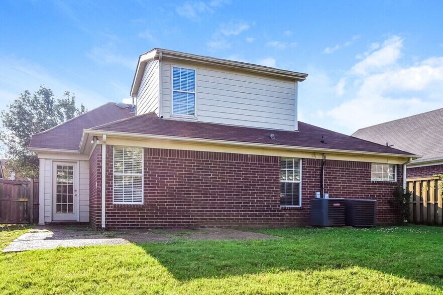 Building Photo - 4051 Bordeaux Ridge Cove S